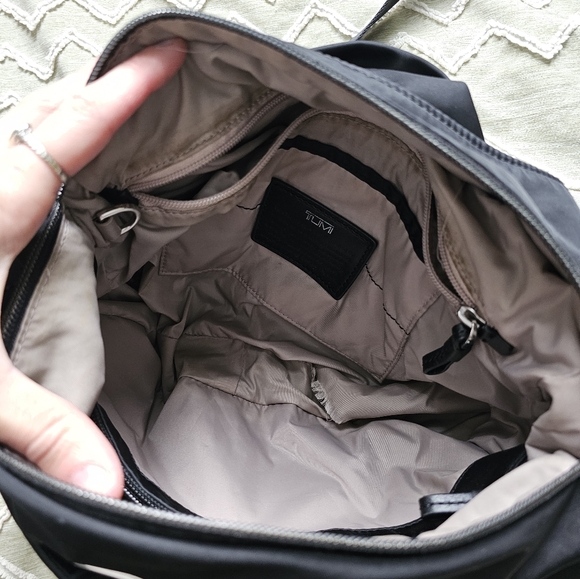 TUMI Voyageur Sumatra Crossbody Bag Purse Black Travel Nylon - Picture 15 of 15